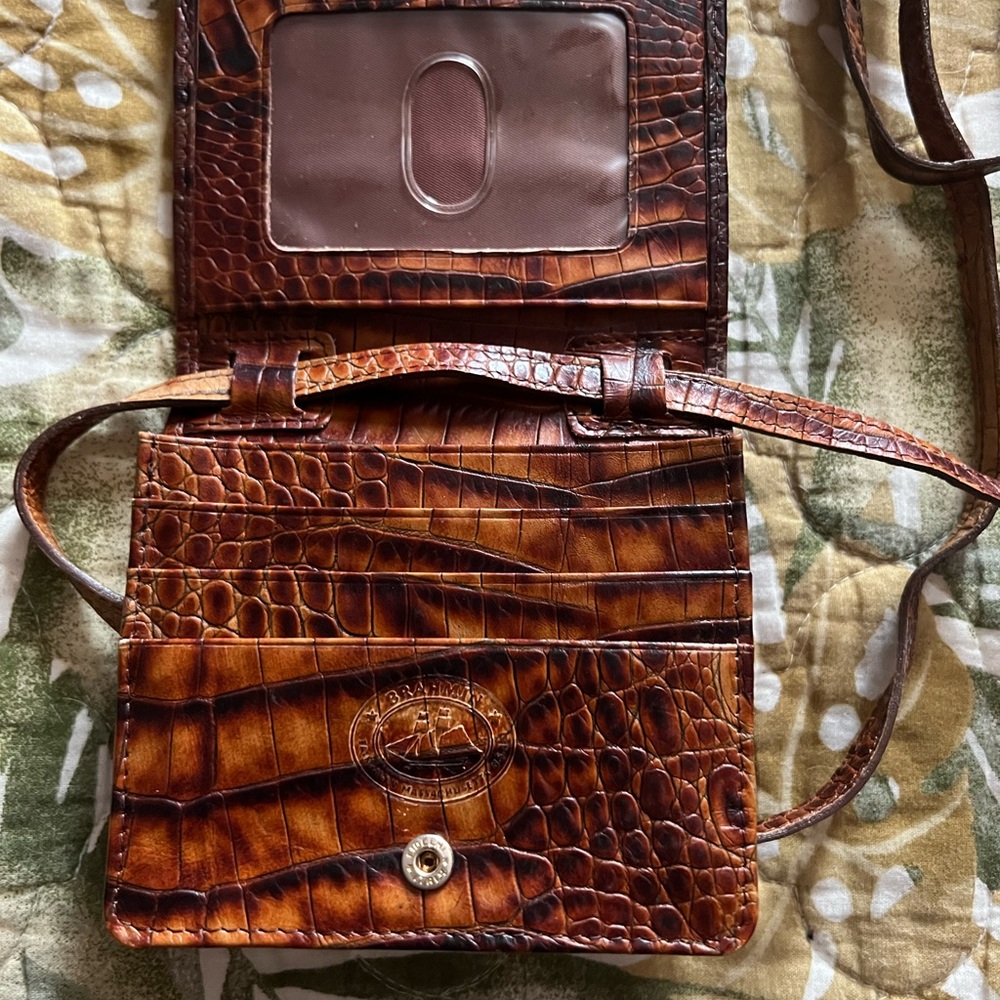 Brahmin Crossbody wallet/bag